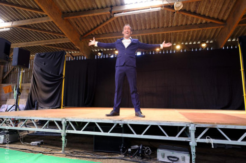 YOHANN METAY La Tragédie du Dossard 512 au festival du Nombril du monde 2024