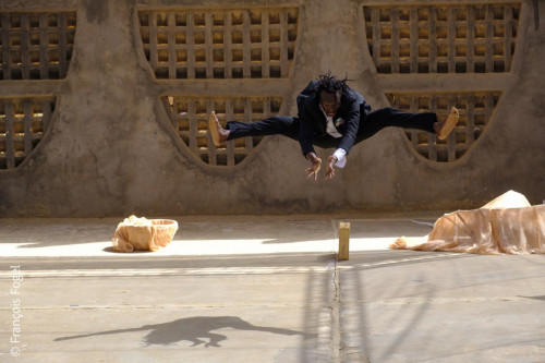 Adramé Bangoura, dans la pièce Peur de la couleur (Sénégal) au Festival Djaram'art