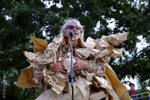 Générik Vapeur - La Deuche Joyeuse - Opéra de Parvis au festival du Nombril du monde 2024
