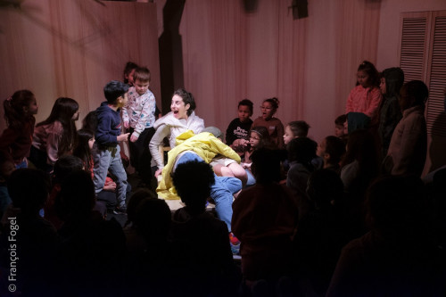 Lucile Oza dans l'Inouïe de Moune, Le NEST, CDN transfrontalier de Thionville 2024