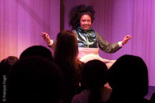 Manuela Zeziquel dans l'Inouïe de Moune, Le NEST, CDN transfrontalier de Thionville 2024